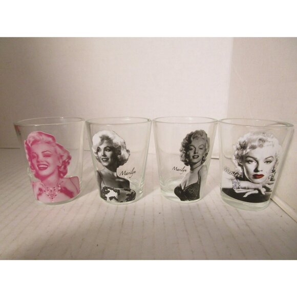 Marilyn Monroe Image 2.5" Shot Glasses Set of 4 Different Poses - Picture 6 of 7